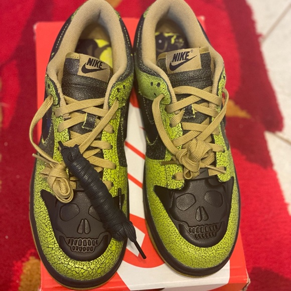 Nike Dunk Low Retro “Halloween Skull” Size 9 BRAND NEW
OG EVERYTHING! - Picture 4 of 14